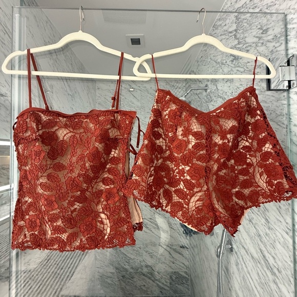 SET NEW Cult Gaia Lace Set TOP AND SHORTS - Picture 6 of 16